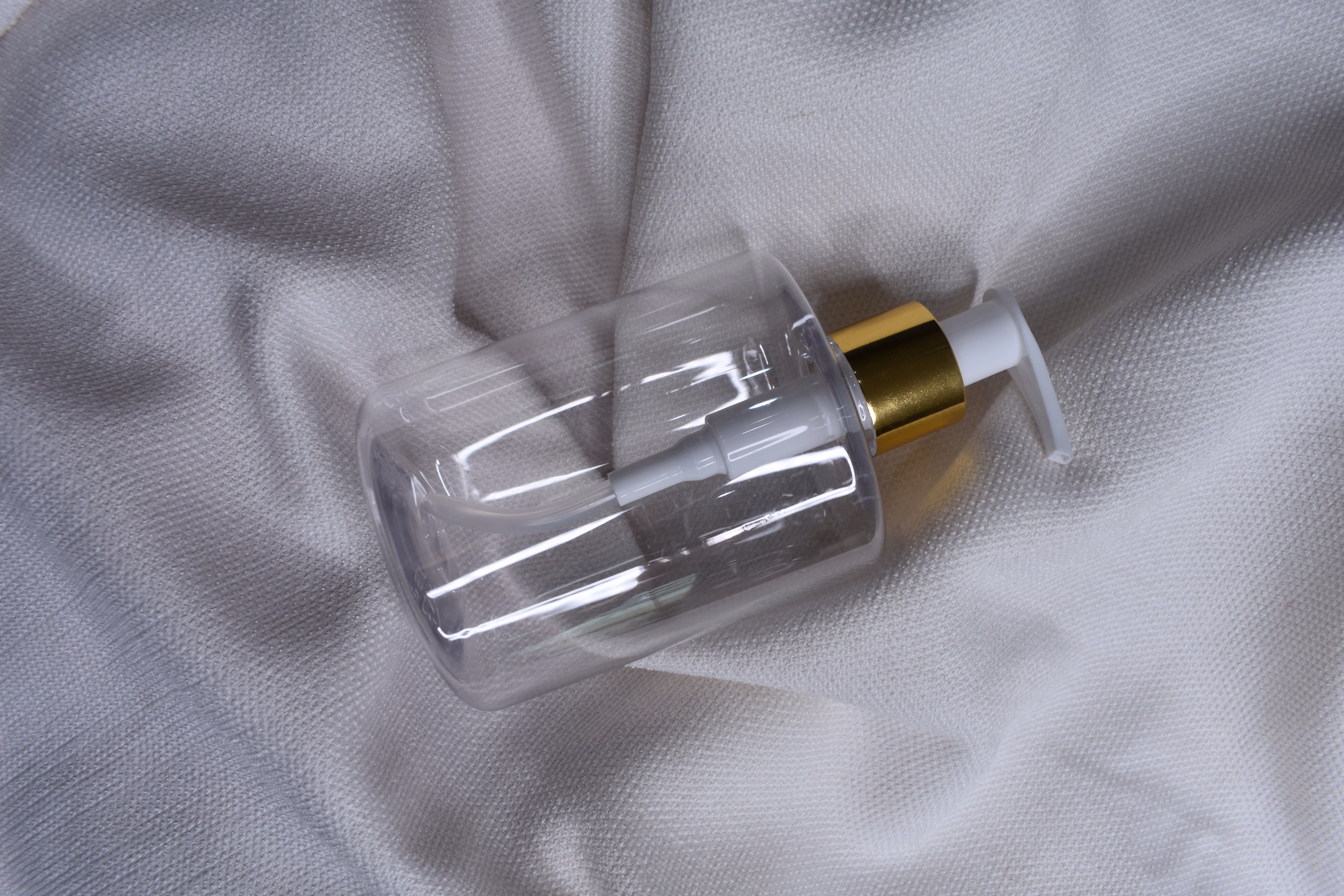 Equipo de profesionales en una sesión de consultoría