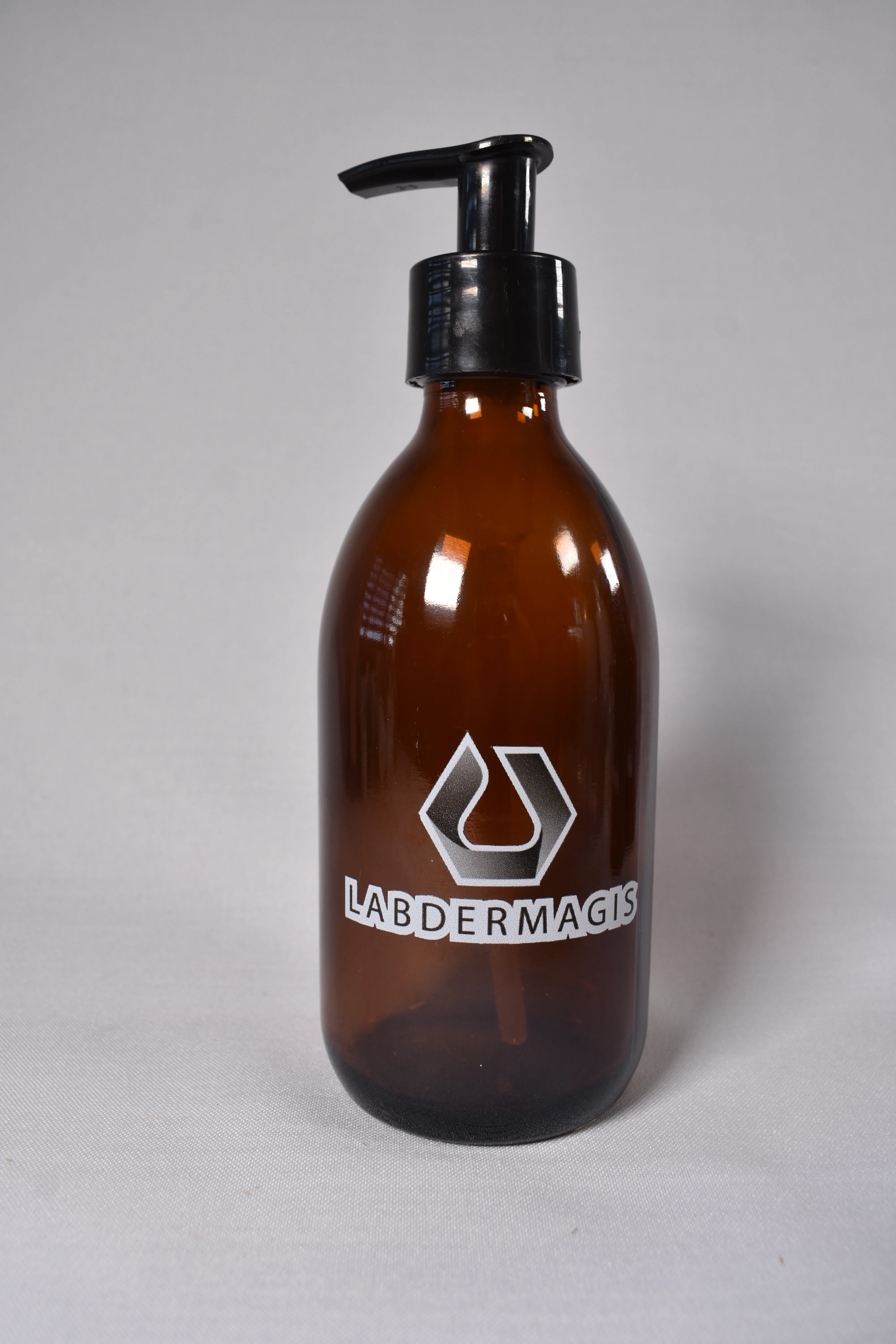 A random hero image showing laboratory and product development.
